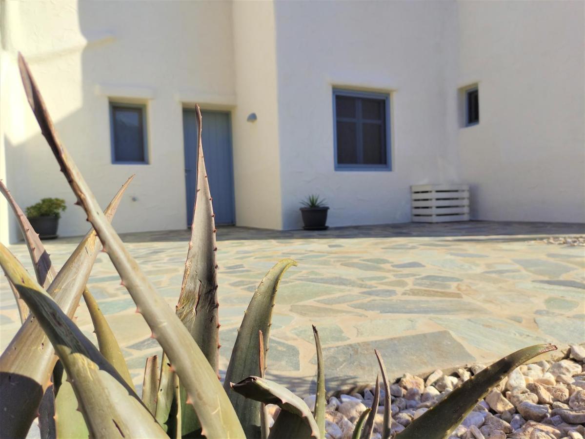 Mosaic Suites Drios Exterior photo